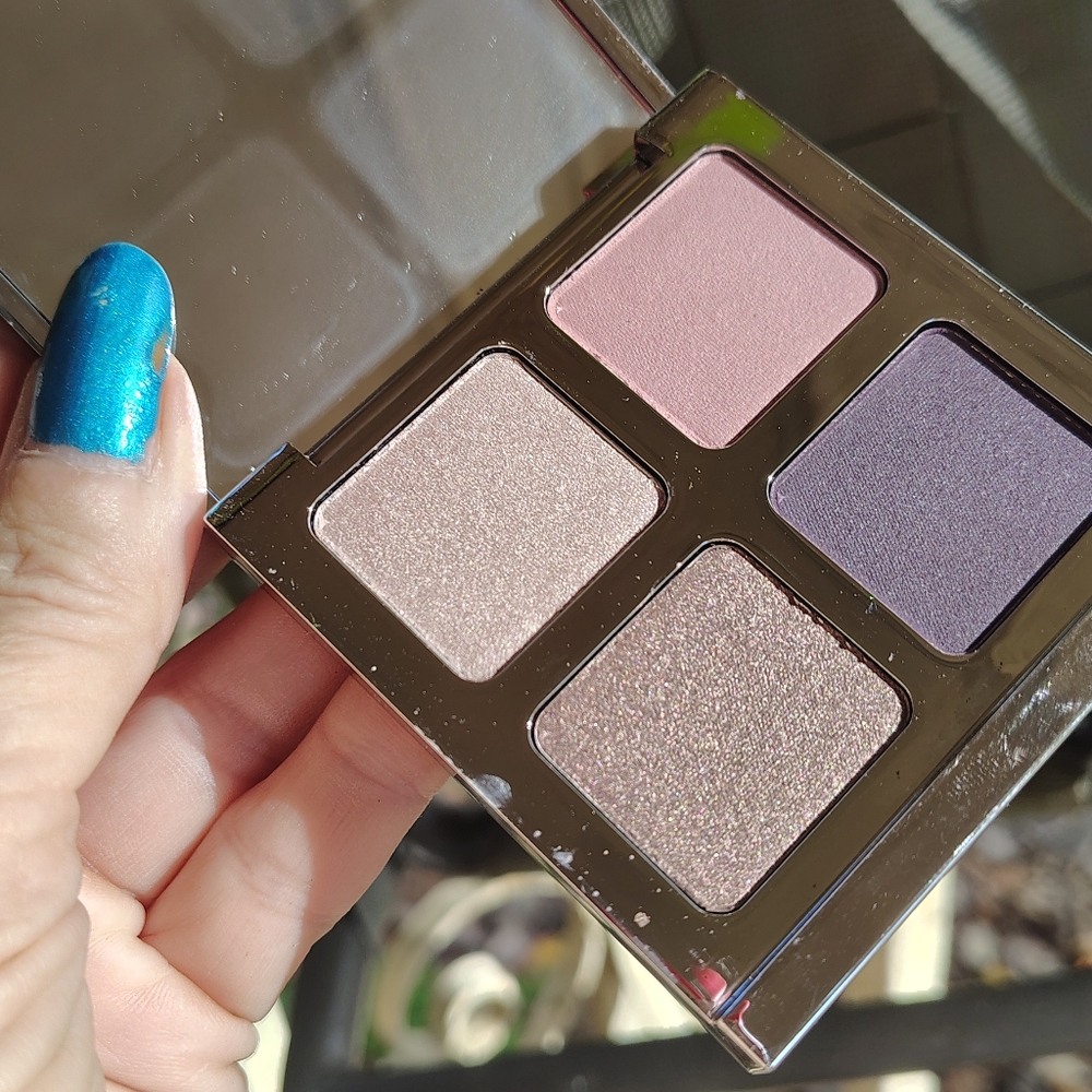 - IL MIKIAGE 992 COLOR BOSS EYESHADOW MAKEUP "MAKE MOVES" M QUAD NWOB MAKEUP - Picture 4 of 8